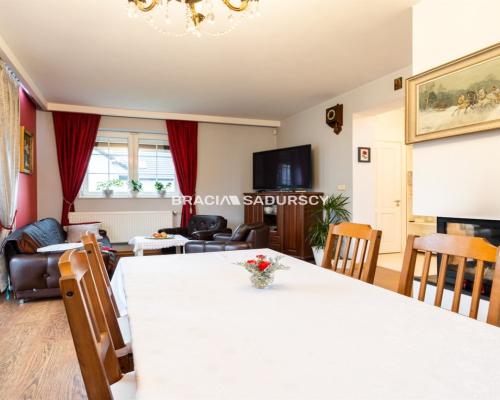 Piękny dom w zielonej okolicy - Zagacie