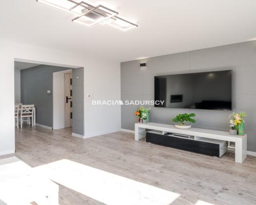 Wolnostojący, wyremontowany dom blisko Krakowa