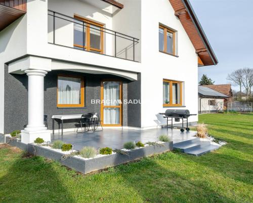 Dom jednorodzinny 138 m² – piękna działka 18 a