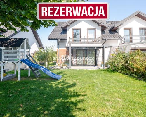 Wygodny dom z ogrodem w Skawinie.