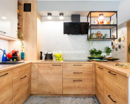 Zielona Oaza Nowoczesny Dom w Stylu Stodoły