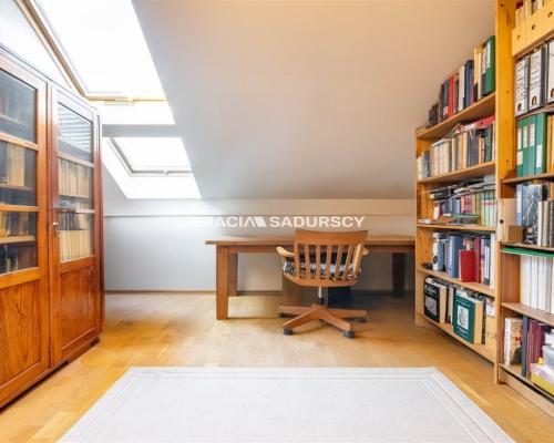 LOKAL BIUROWY W ATRAKCYJNEJ LOKALIZACJI I CENIE