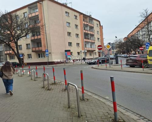 KROWODRZA - REJON ULICY LUBELSKIEJ I NOWEGO KLEPARZA.    
 
Oferujemy do sprzedaży atrakcyjny lokal o przeznaczeniu handlowo-us