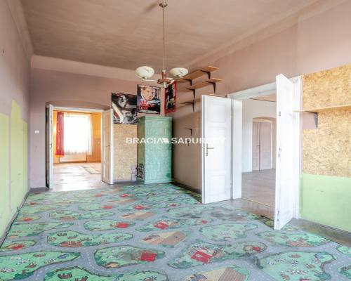 Kamienica w centrum Bochnii z ogrodem i parkingiem