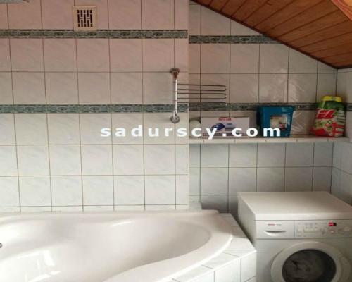 Dom 440m 2  na własnej działce 1700m 2  w Piasecznie, nadaje się na działalność gospodarczą, usługi, kwatery, dom noclegowy. Ci