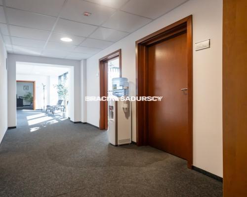 Lokal biurowy, klima, parking - Bronowice