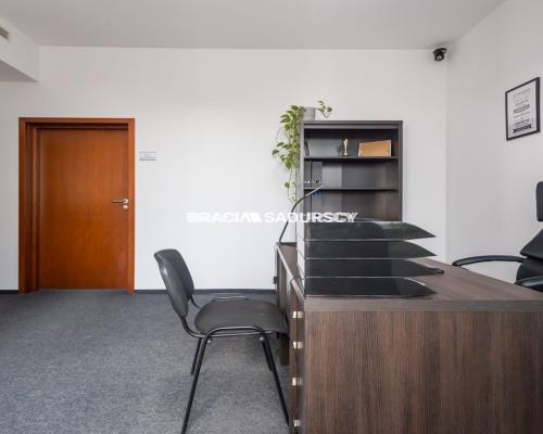 Lokal biurowy, klima, parking - Bronowice
