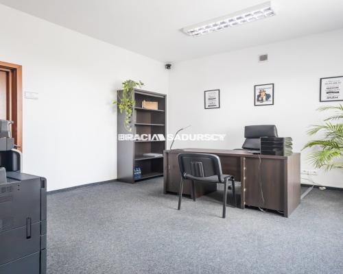 Lokal biurowy, klima, parking - Bronowice
