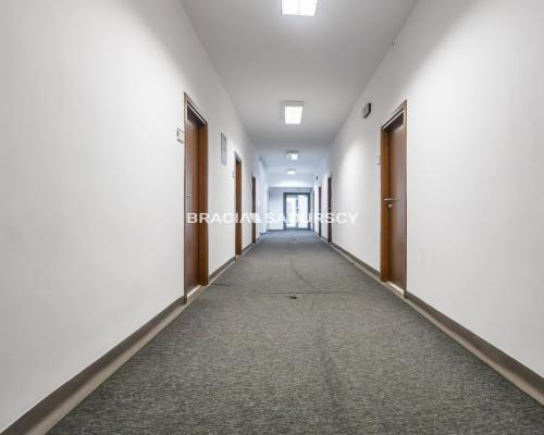 Bronowice, 217m2 biur + parking