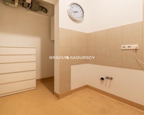 Lokal usługowo-handlowy, okolice Bronowic!