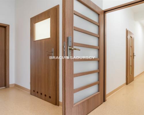 Lokal usługowo-handlowy, okolice Bronowic!