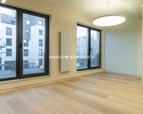 Lokal wykończony/ 108m2/ świetna lokalizacja