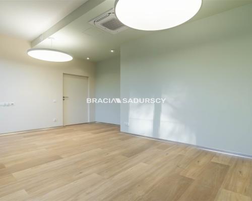 Lokal wykończony/ 108m2/ świetna lokalizacja