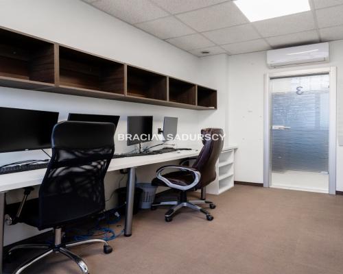 Lokal biurowy 175m2 + 10 miejsc park. 0% prowizji!