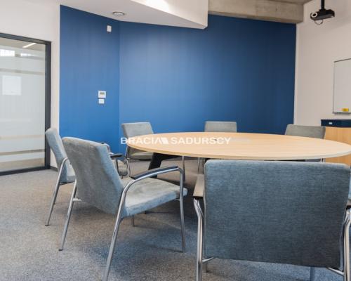 Lokal biurowo-magazynowy, 299m2, winda, dwa piętra