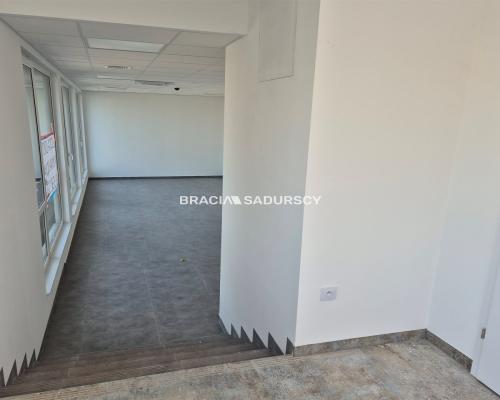 Nowoczesny lokal użytkowy - 44m2 - Azory