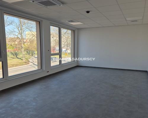 Nowoczesny lokal użytkowy - 44m2 - Azory