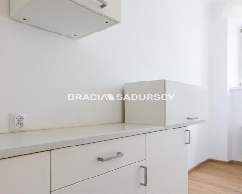 kamienica z windą, lokal biurowy 80m2, 3pok