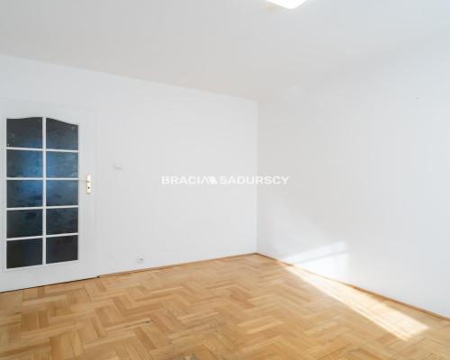 Lokal 64m2 biurowy, parter