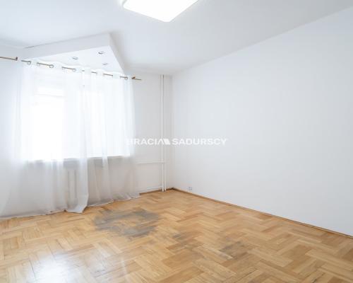 Lokal 64m2 biurowy, parter