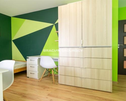 3-POKOJOWE, DWA BALKONY, ATRAKCYJNA LOKALIZACJA