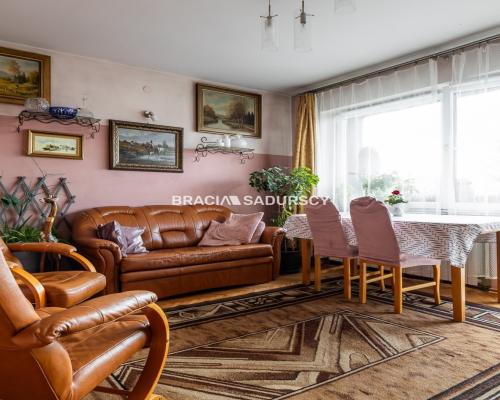 3-pok, ul. Makowa, dom z działką