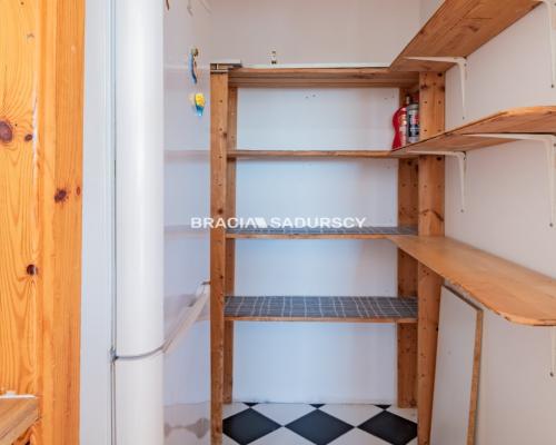 Mieszkanie z widokiem na zalew. Mydlniki.