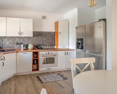 2-pok/bardzo przestronne/garderoba/garaz/piwnica