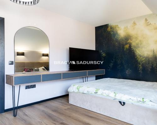 3 pok z ogródkiem w Modlnicy.