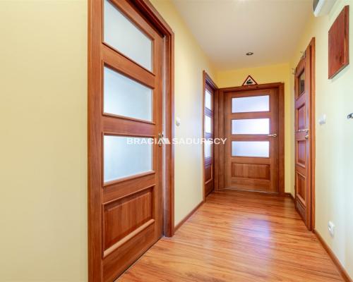 SŁONECZNE, ZADBANE 4-POKOJOWE W DOBREJ LOKALIZACJI