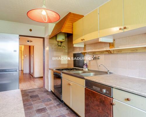 3 pok z osobną kuchnią, duży balkon-os.Piastów