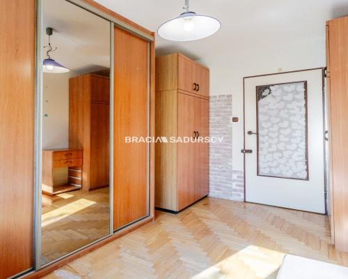 3 pok z osobną kuchnią, duży balkon-os.Piastów