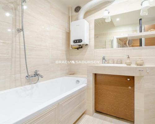 Bardzo ładne na os.Krakowiaków