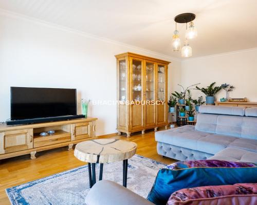 3pok obok Serenady/2014r./zamykany garaż/70,5m2