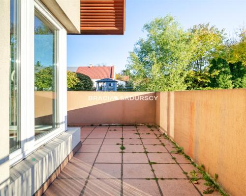 Bronowice/ 3-pok mieszkanie/3 balkony/m.naziemne/