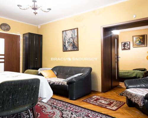 FUNKCJONALNE, NISKI PARTER, PRĄDNIK CZERWONY