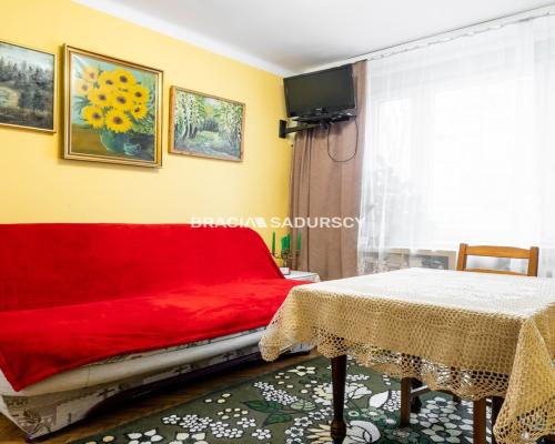 FUNKCJONALNE, NISKI PARTER, PRĄDNIK CZERWONY