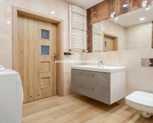 2pok ok 40m2 Bronowice z duzym balkonem