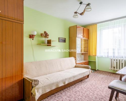 3-POKOJOWE Z BALKONEM - OSIEDLE PODWAWELSKIE