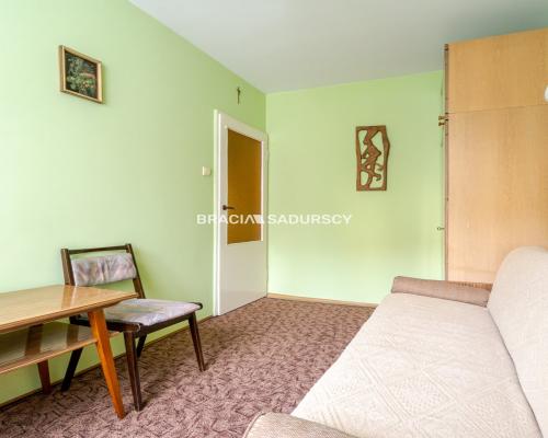 3-POKOJOWE Z BALKONEM - OSIEDLE PODWAWELSKIE