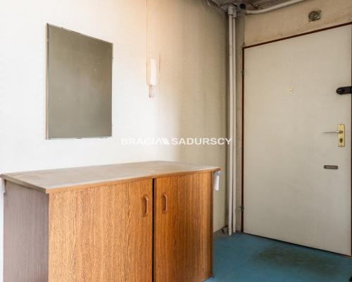 Jasne 2 pok z balkonem ul. Jerzmanowskiego.