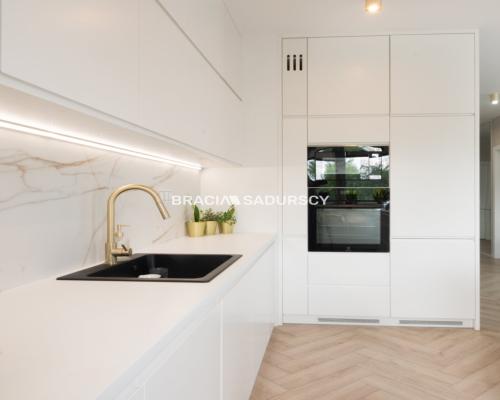 Wysoki standard/duży taras/2021/garaż/rejon Bonark