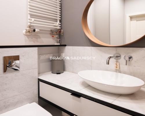 2-pok mieszkanie/Federowicza/garaż/kom.lok