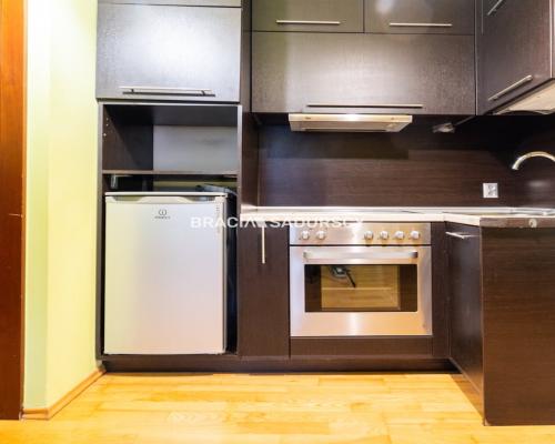 2-POKOJOWE MIESZKANIE W ODRESTAUROWANEJ KAMIENICY