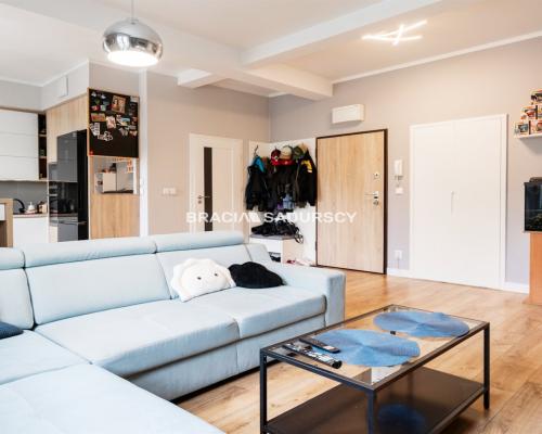 Bardzo ładne mieszkanie. Osiedle Stalowe.