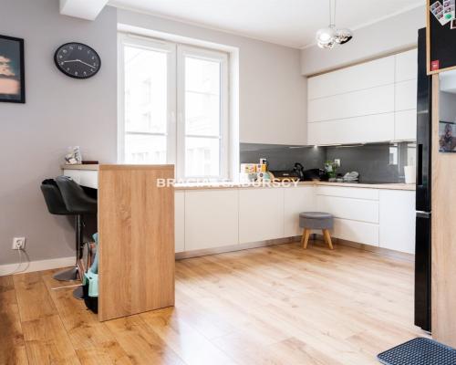 Bardzo ładne mieszkanie. Osiedle Stalowe.