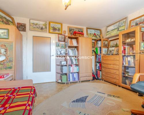 3niezalezne pokoje/2 balkony/2.piętro/do remontu