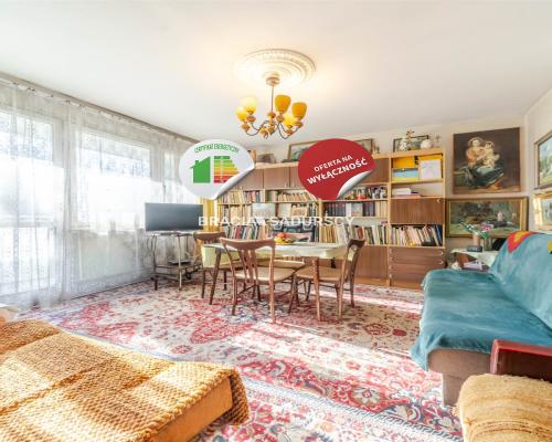 3niezalezne pokoje/2 balkony/2.piętro/do remontu