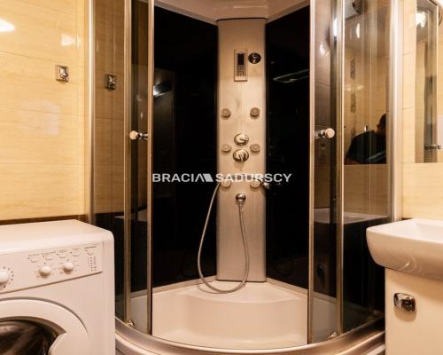 3-pokojowe mieszkanie z loggią- Zawodzie