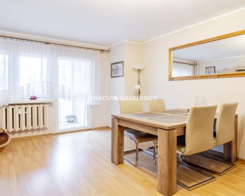 Przytulne 2 pok z osobną Kuchnią os. Oświecenia.